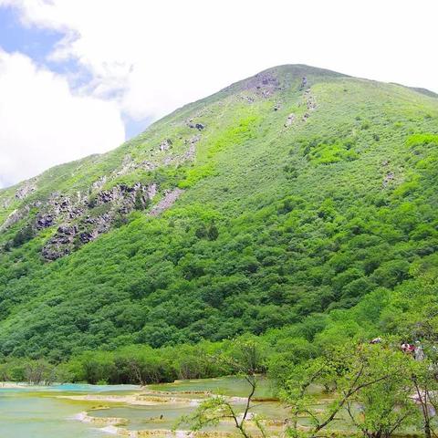 四川旅游攻略最佳线路（四川旅游必去十大景点推荐）